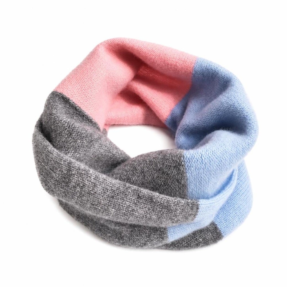 وشاح إنفينيتي ناعم متعدد الألو - مراجعة Infinity Scarf Knit وسعره