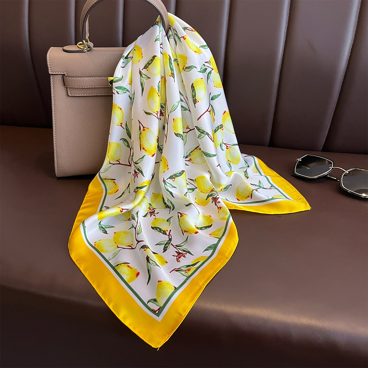 2025 جديد الأصفر الليمون طباعة - مراجعة Scarf Silk Square وسعره